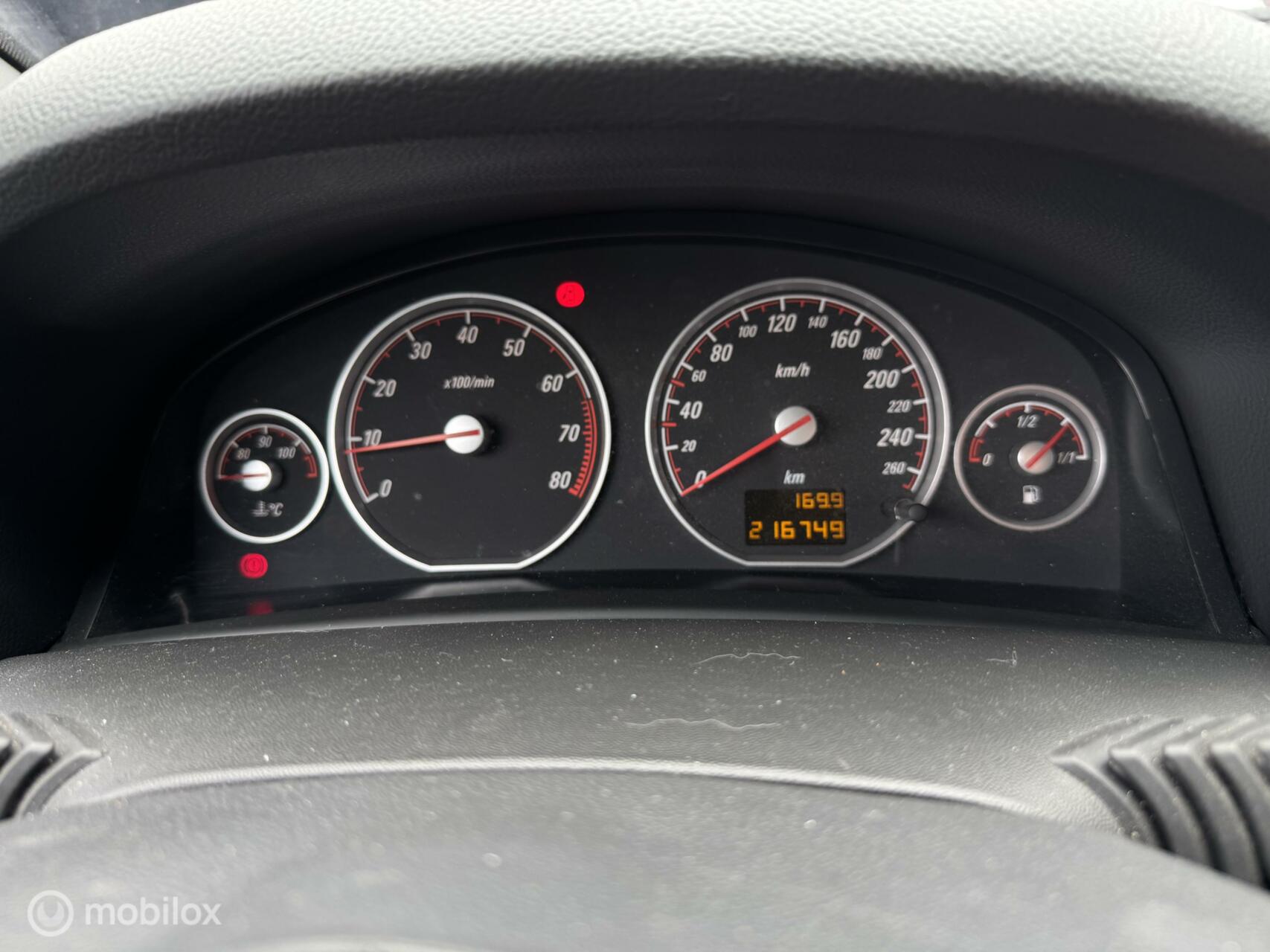 Foto van Opel Vectra GTS