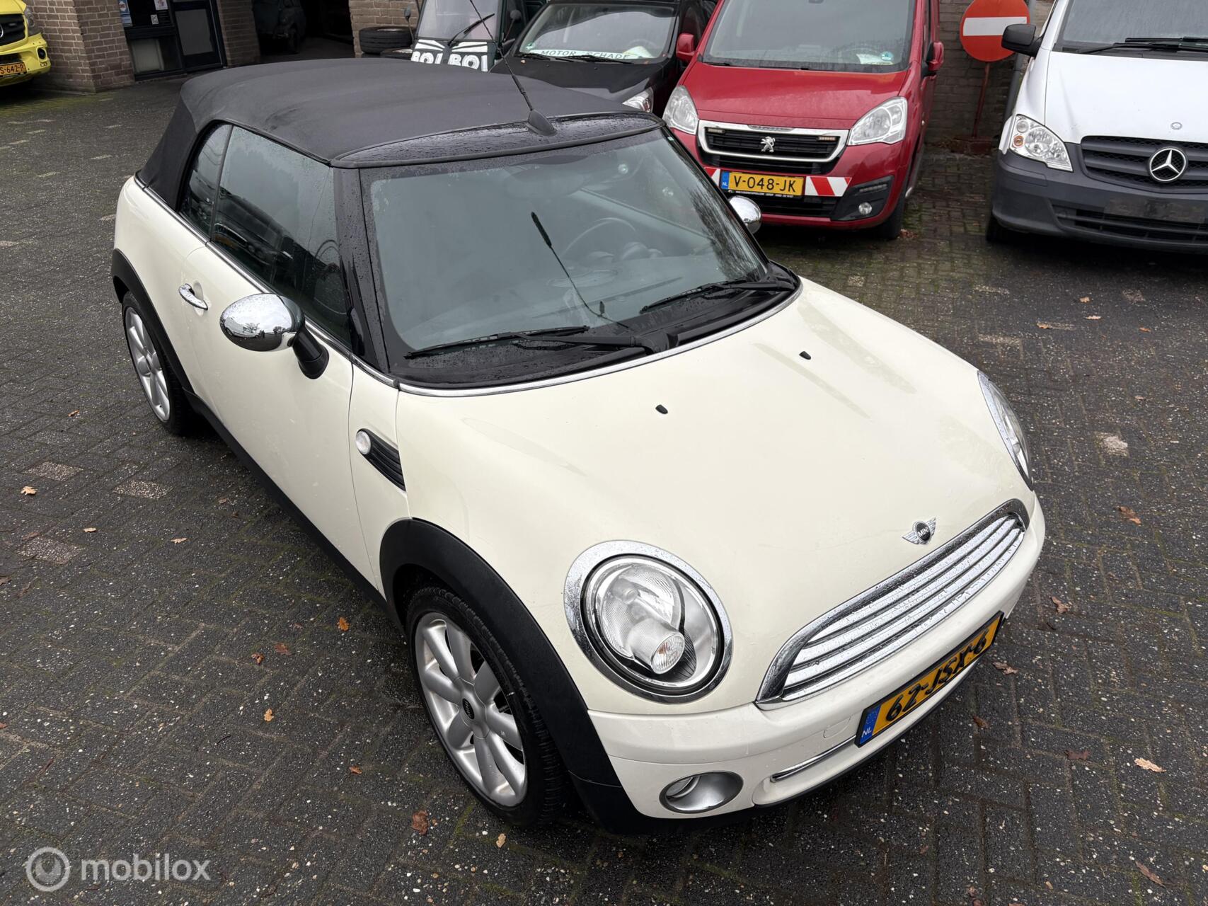 Foto van Mini Cooper Cabrio