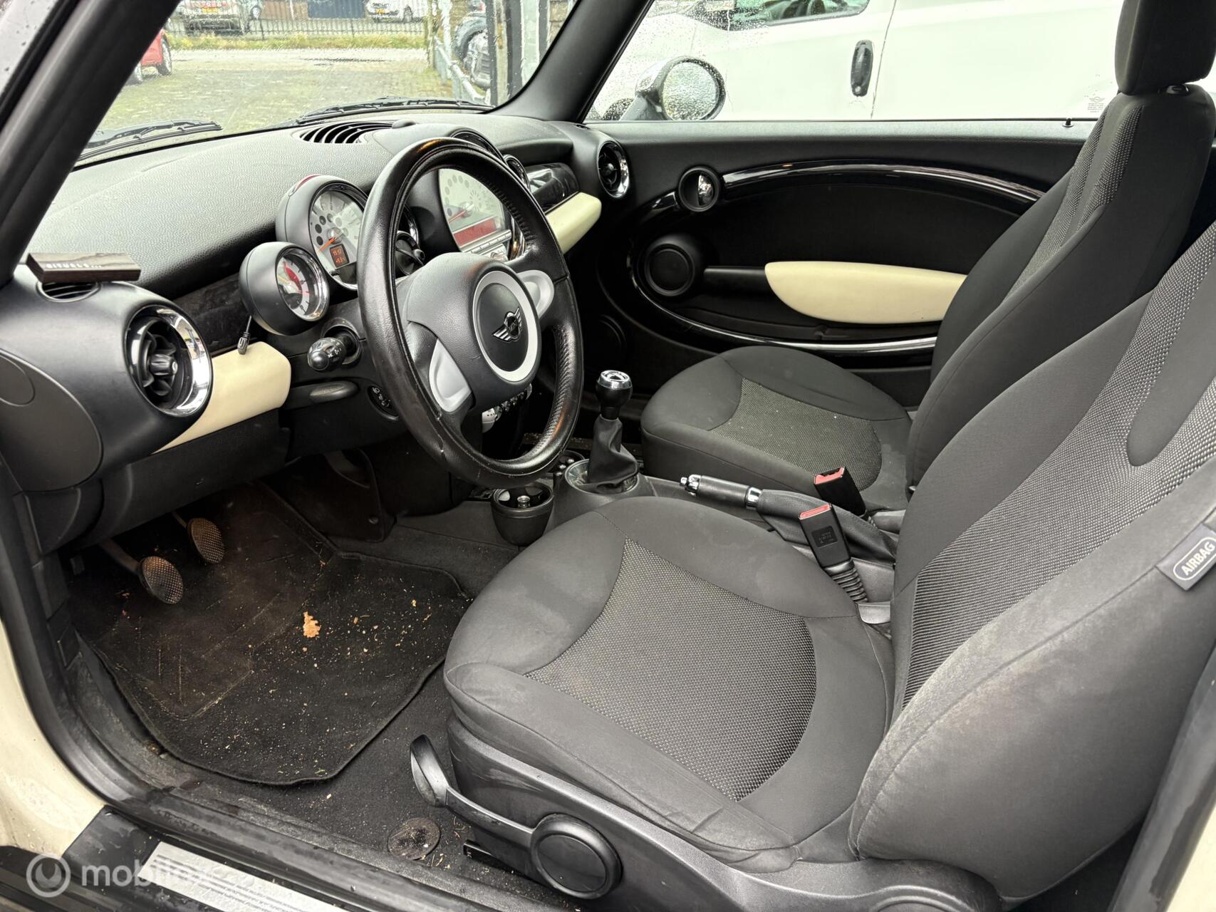 Foto van Mini Cooper Cabrio