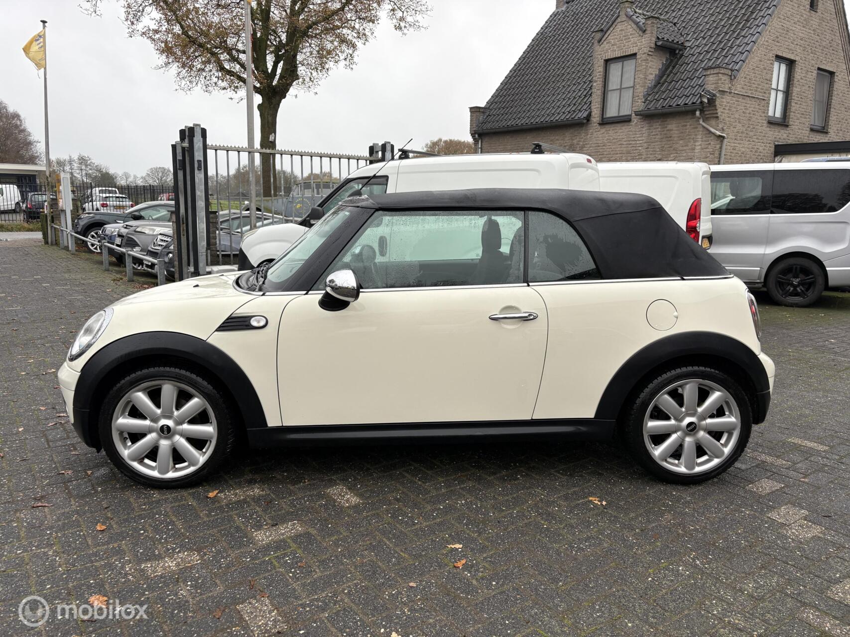 Foto van Mini Cooper Cabrio
