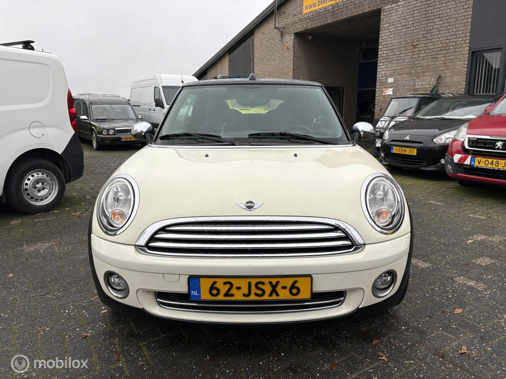 Foto van Mini Cooper Cabrio