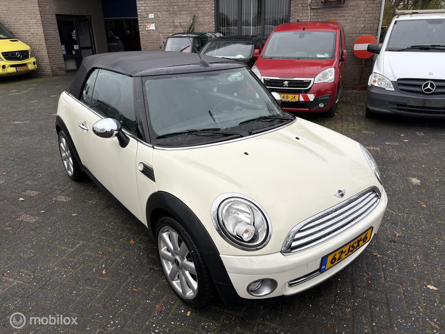 Foto van Mini Cooper Cabrio
