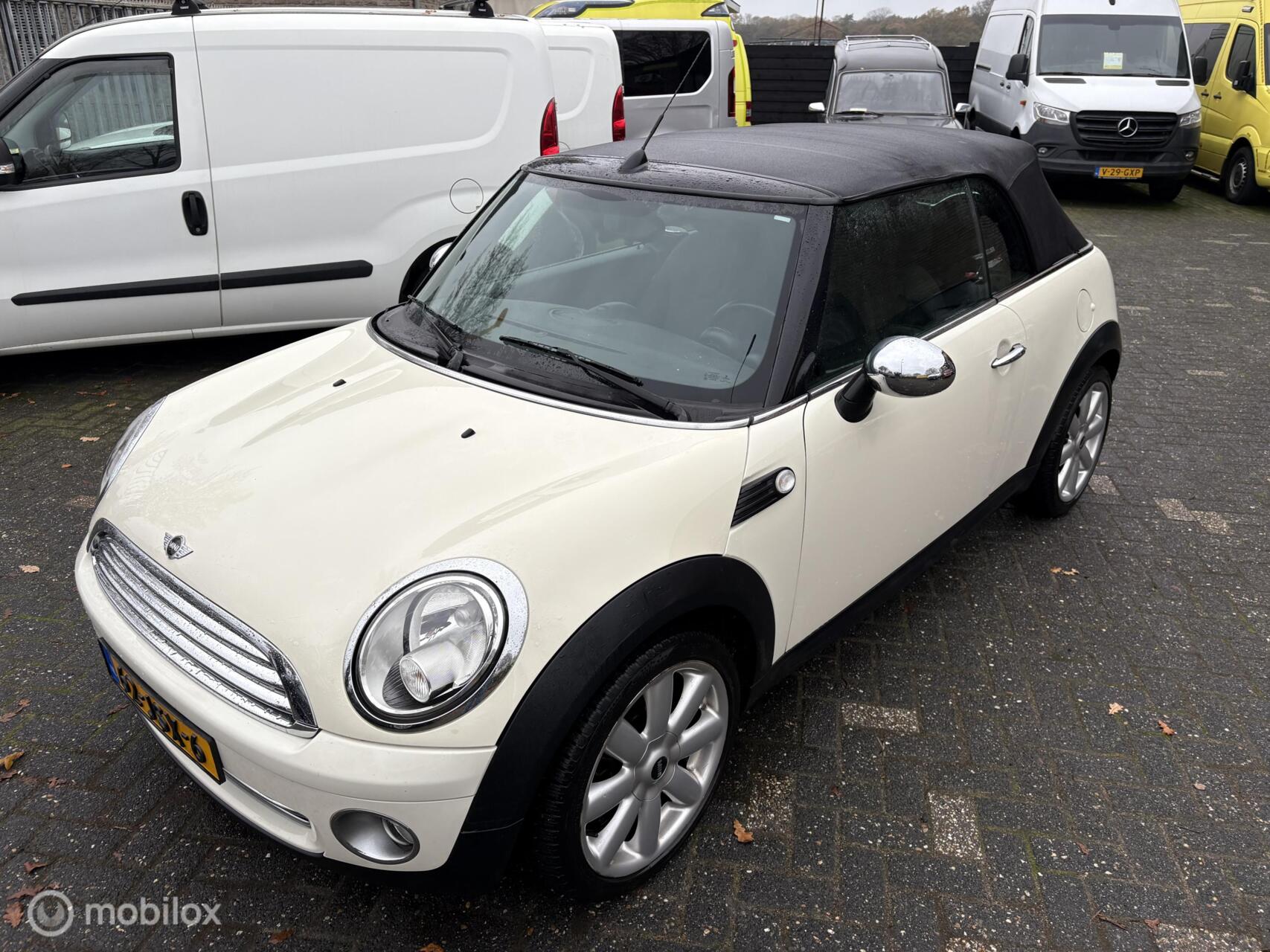 Foto van Mini Cooper Cabrio