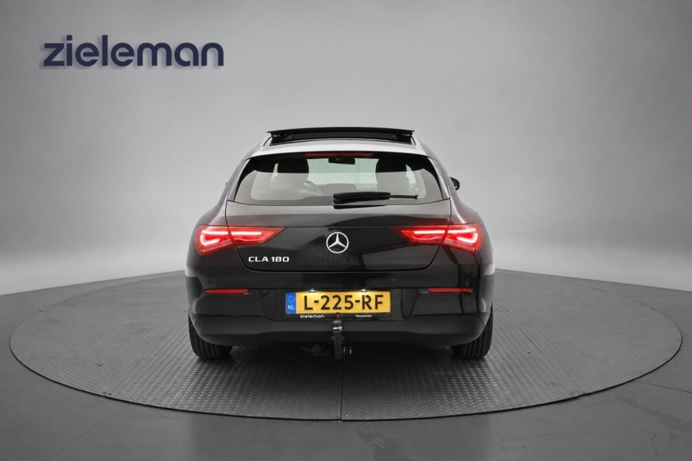 Foto van Mercedes-Benz Cla 180