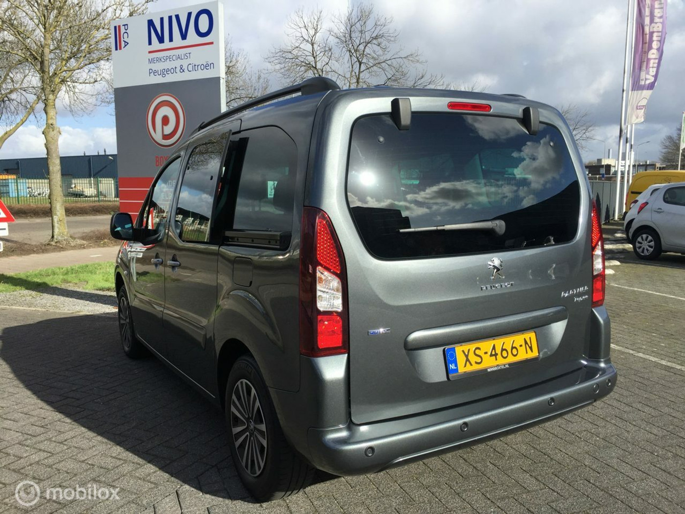 Foto van Peugeot Partner Tepee