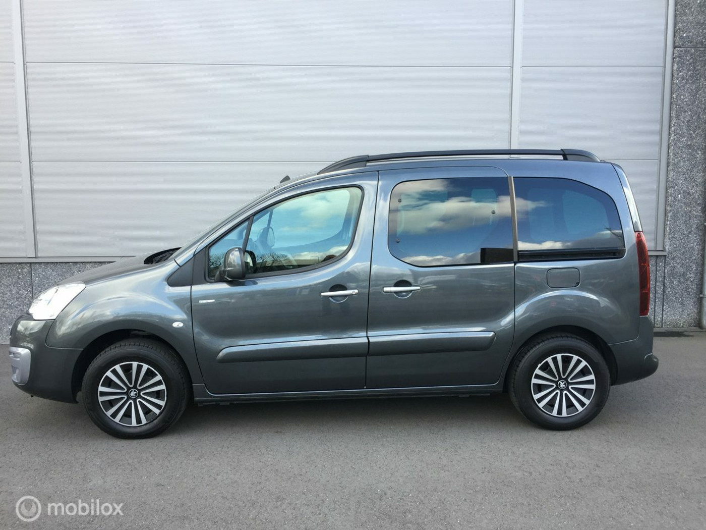 Foto van Peugeot Partner Tepee