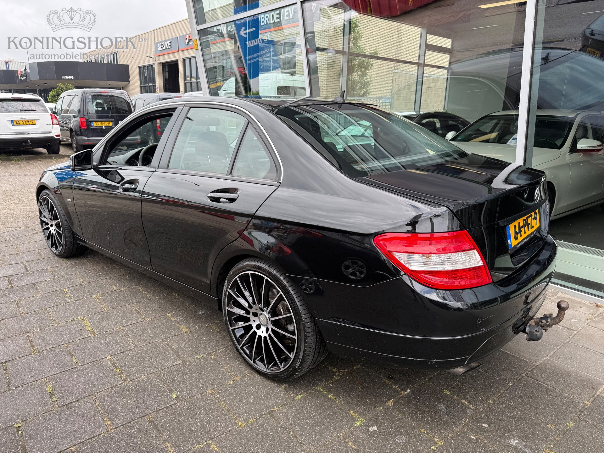 Foto van Mercedes-Benz C 180 Cgi
