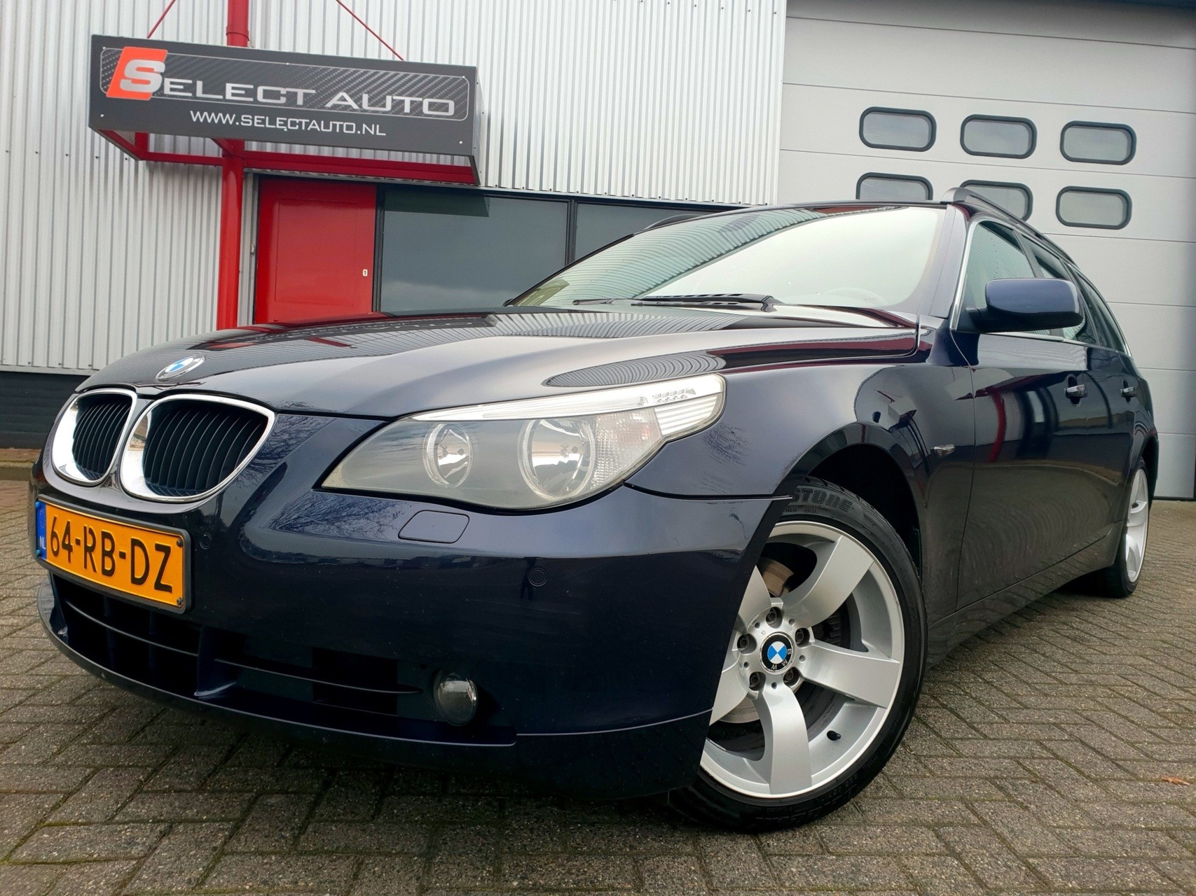 BMW 5-serie Touring 525i AUT Executive Creme leder*NAVi*NAP 2005 - voorkant
