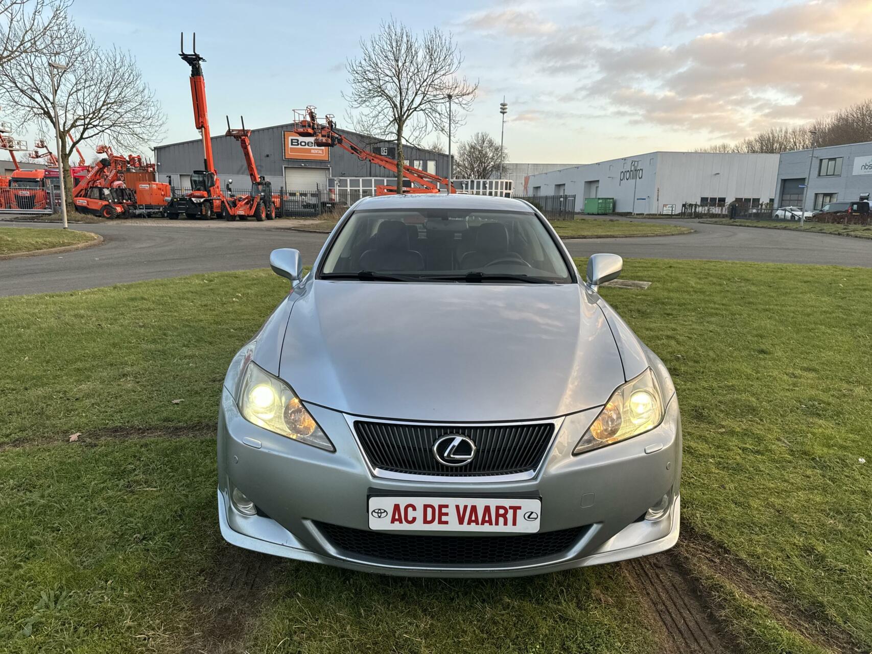 Foto van Lexus Is