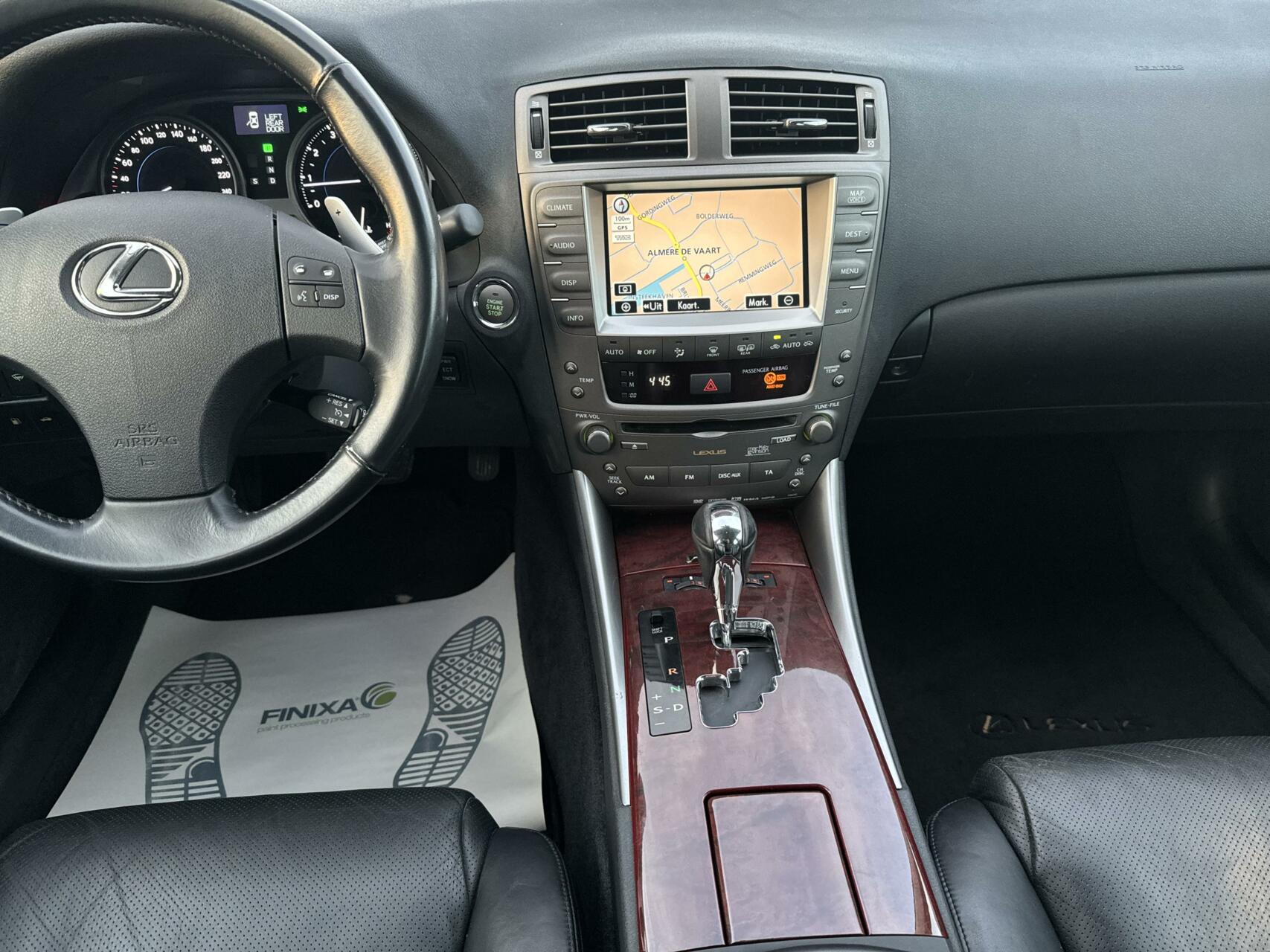 Foto van Lexus Is