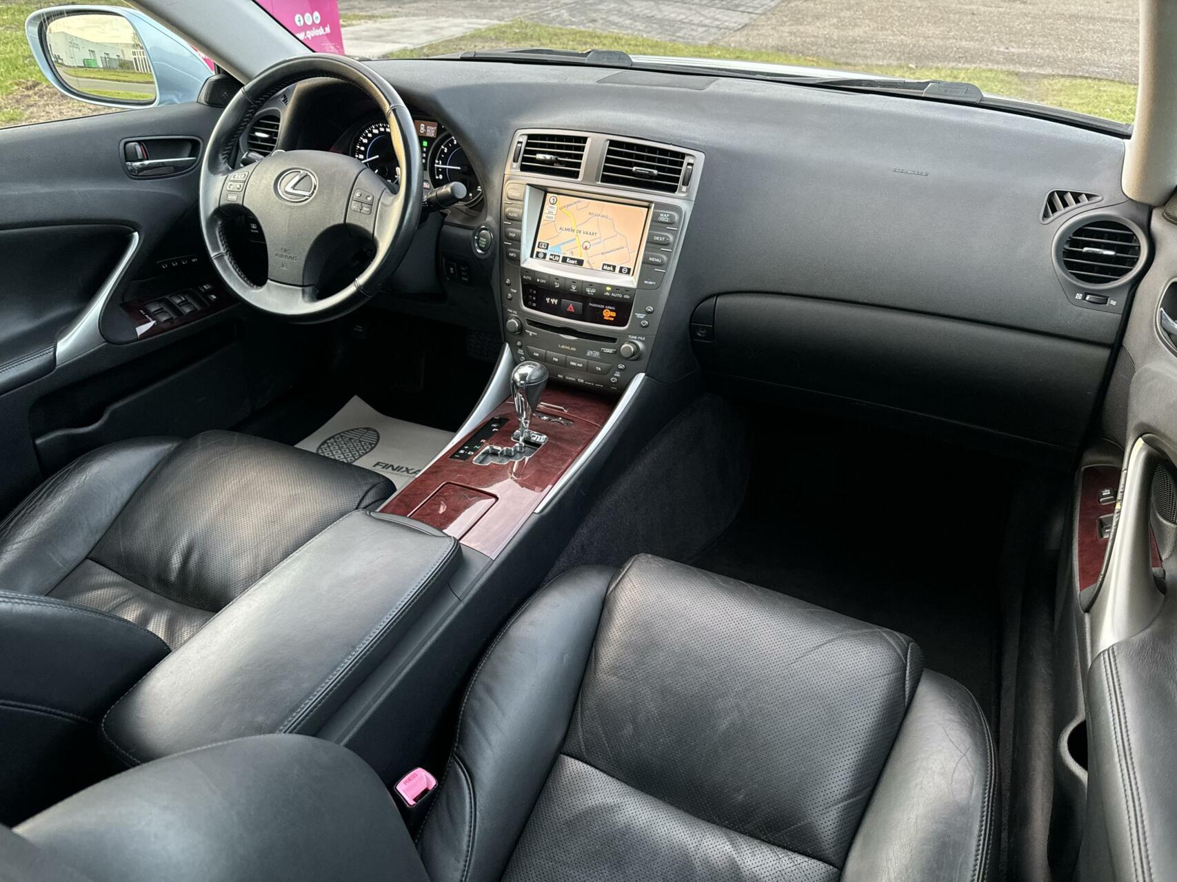 Foto van Lexus Is