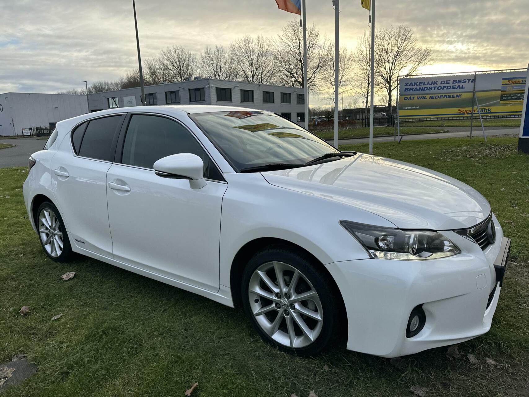 Foto van Lexus CT