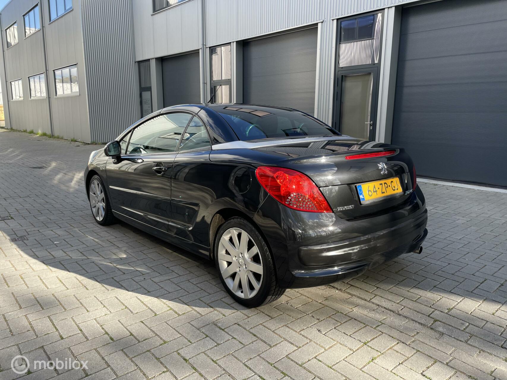 Foto van Peugeot 207 CC