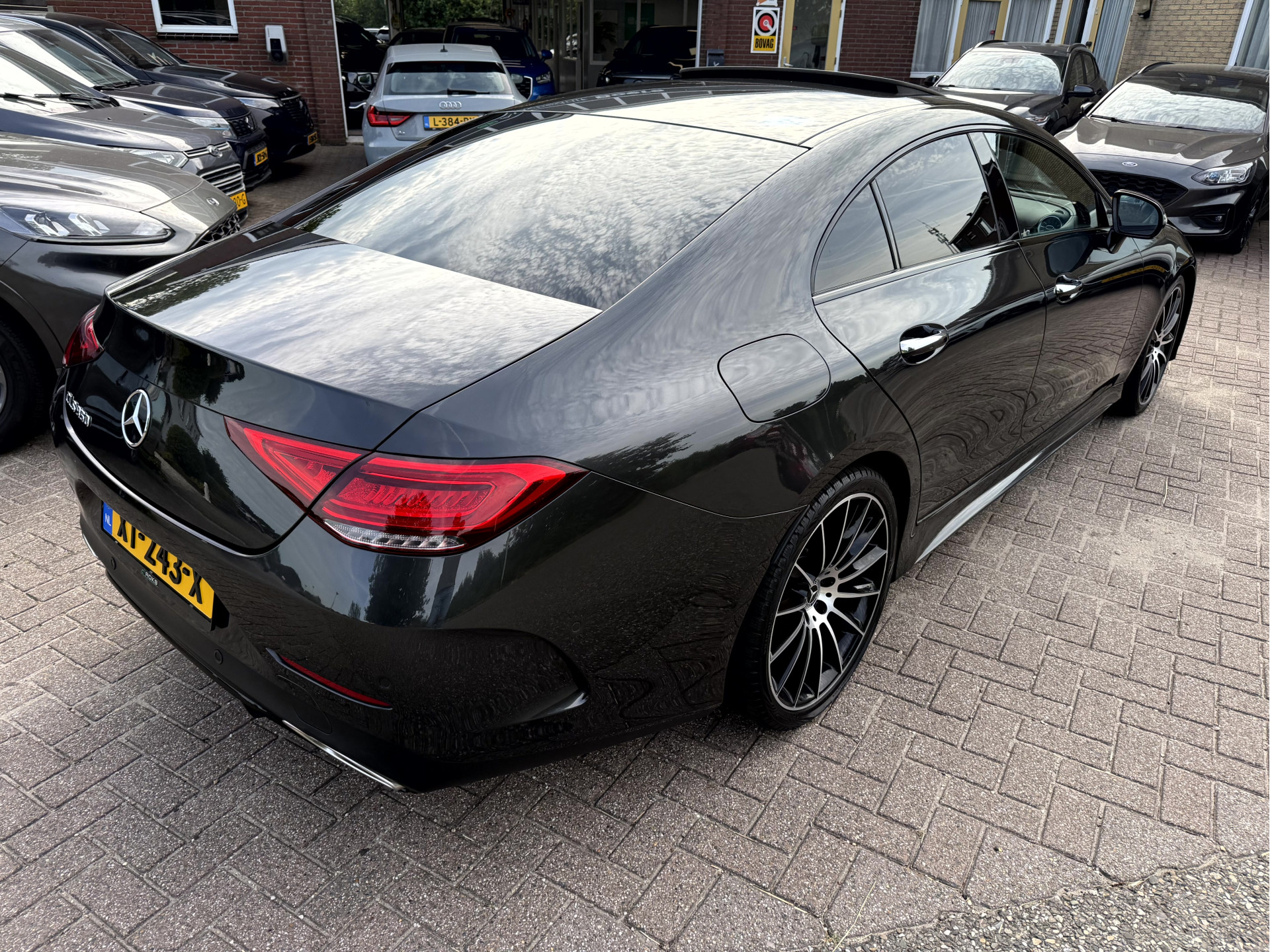 Foto van Mercedes-Benz CLS