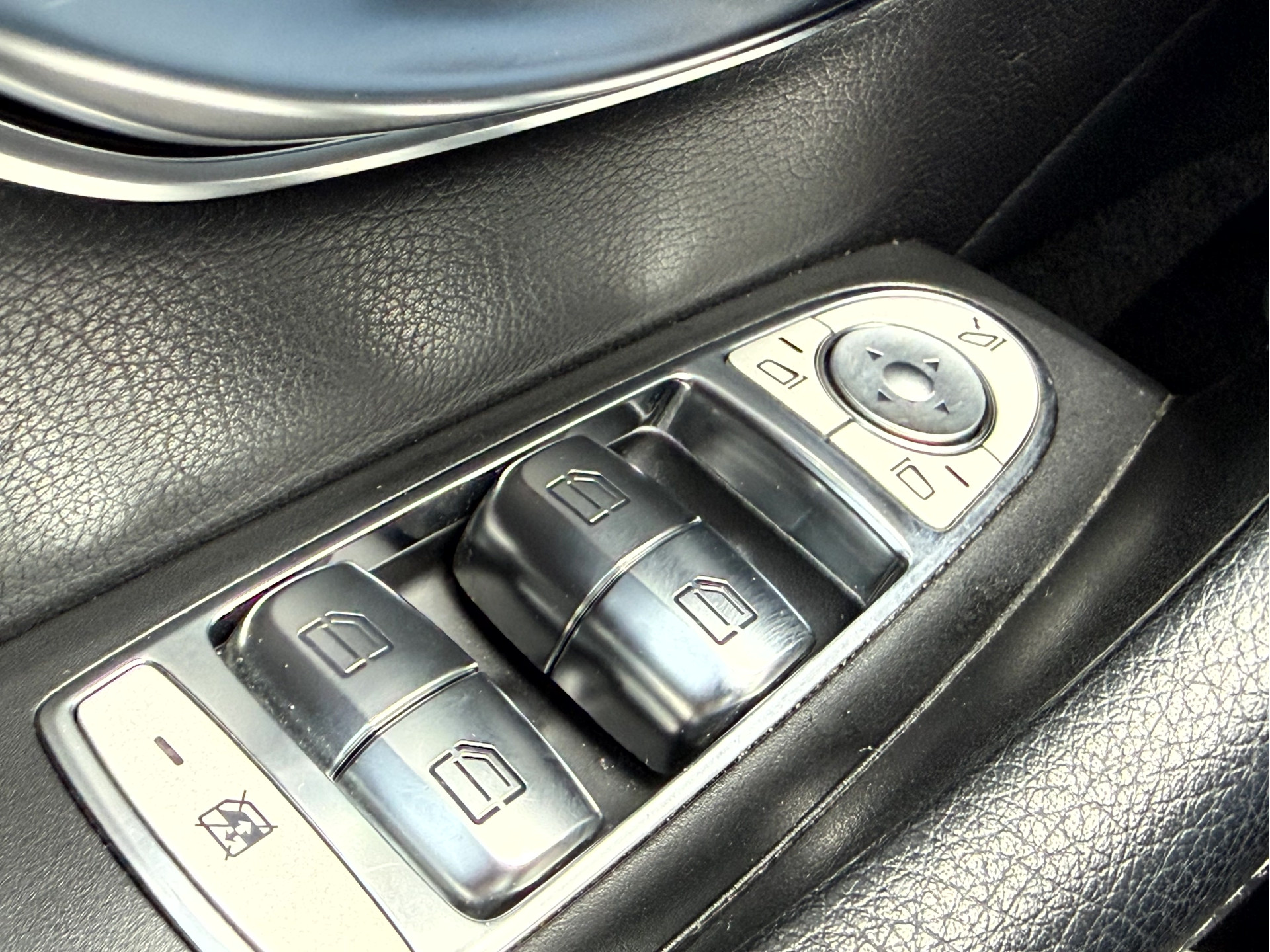 Foto van Mercedes-Benz CLS