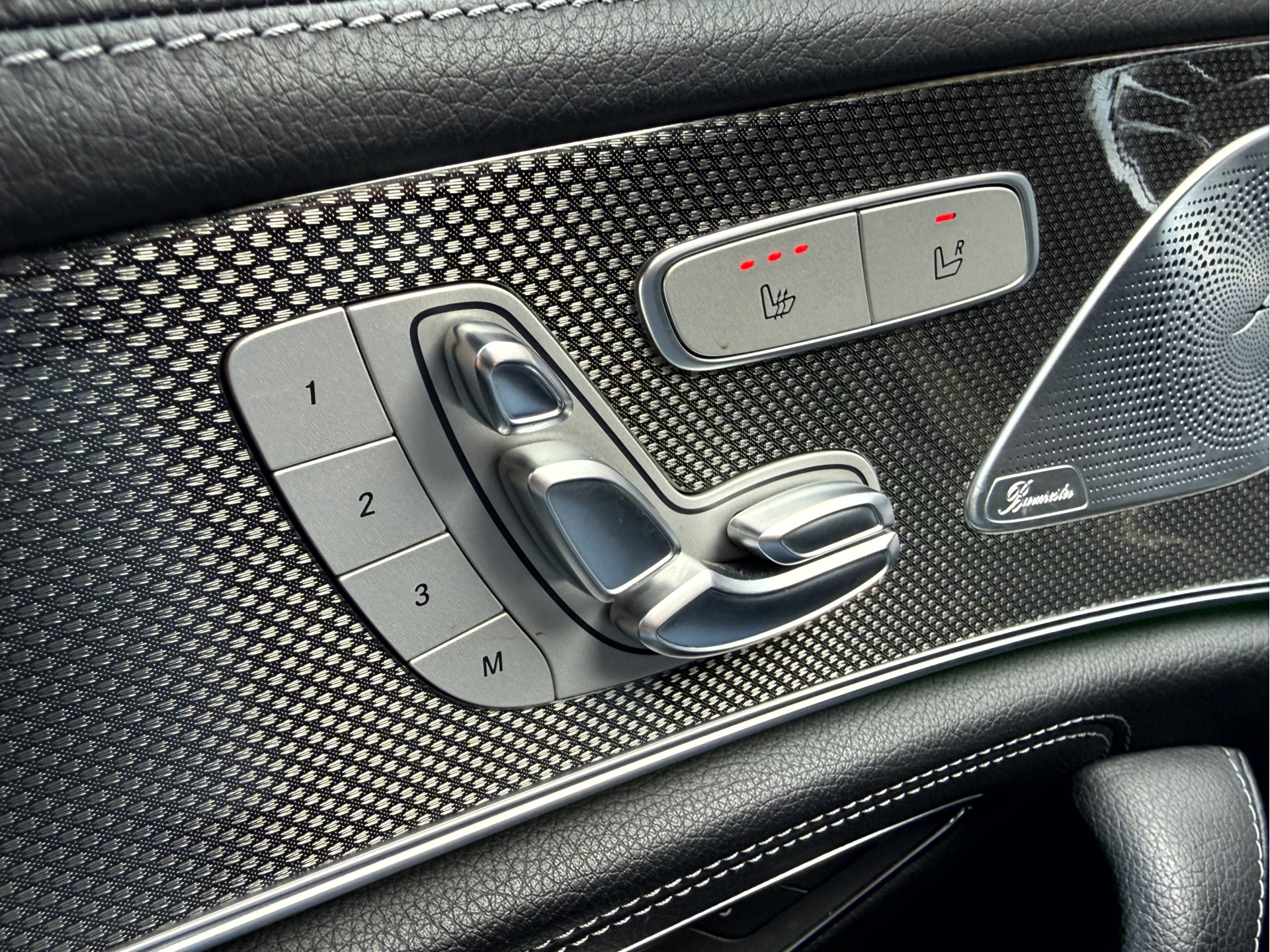 Foto van Mercedes-Benz CLS