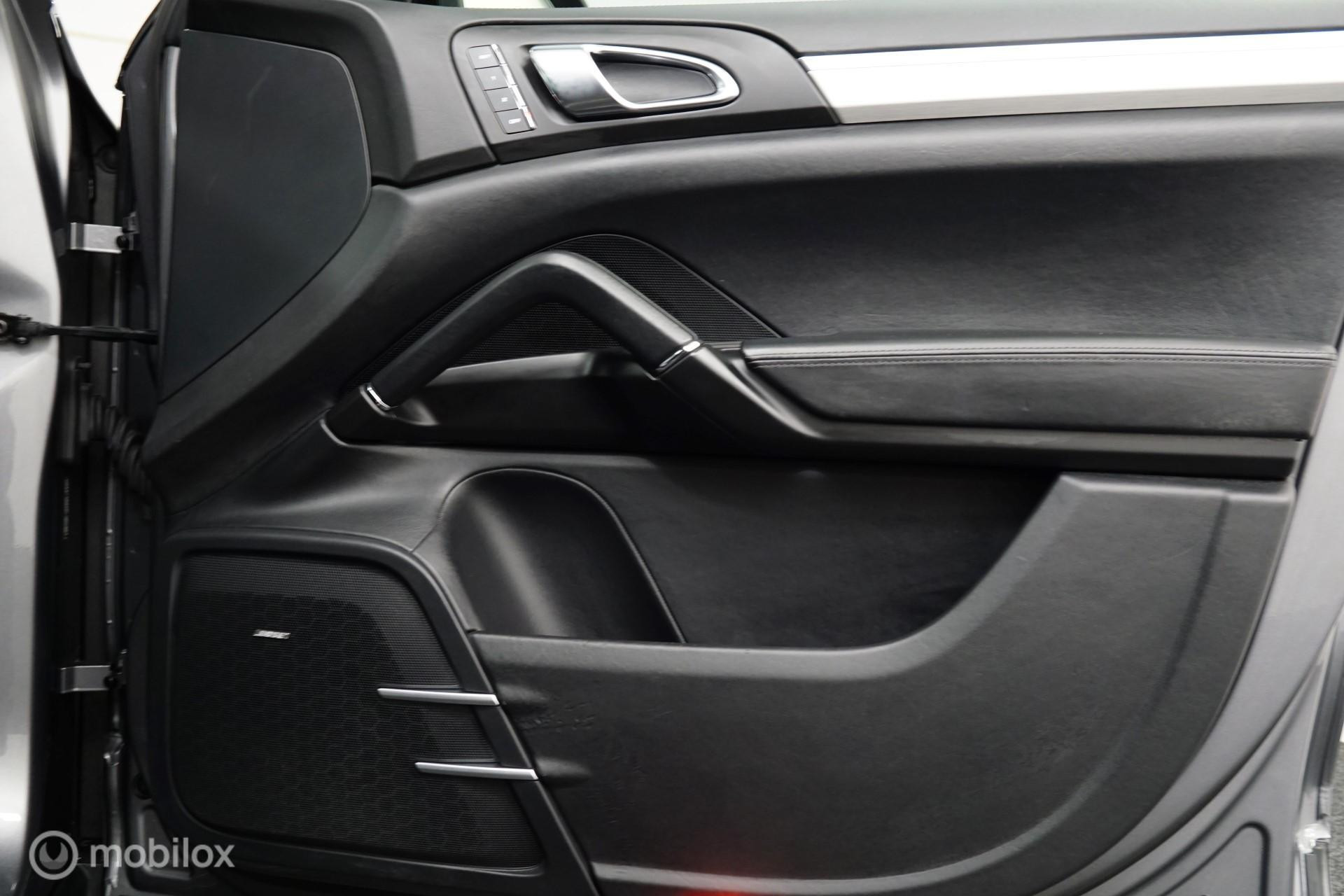 Foto van Porsche Cayenne Turbo