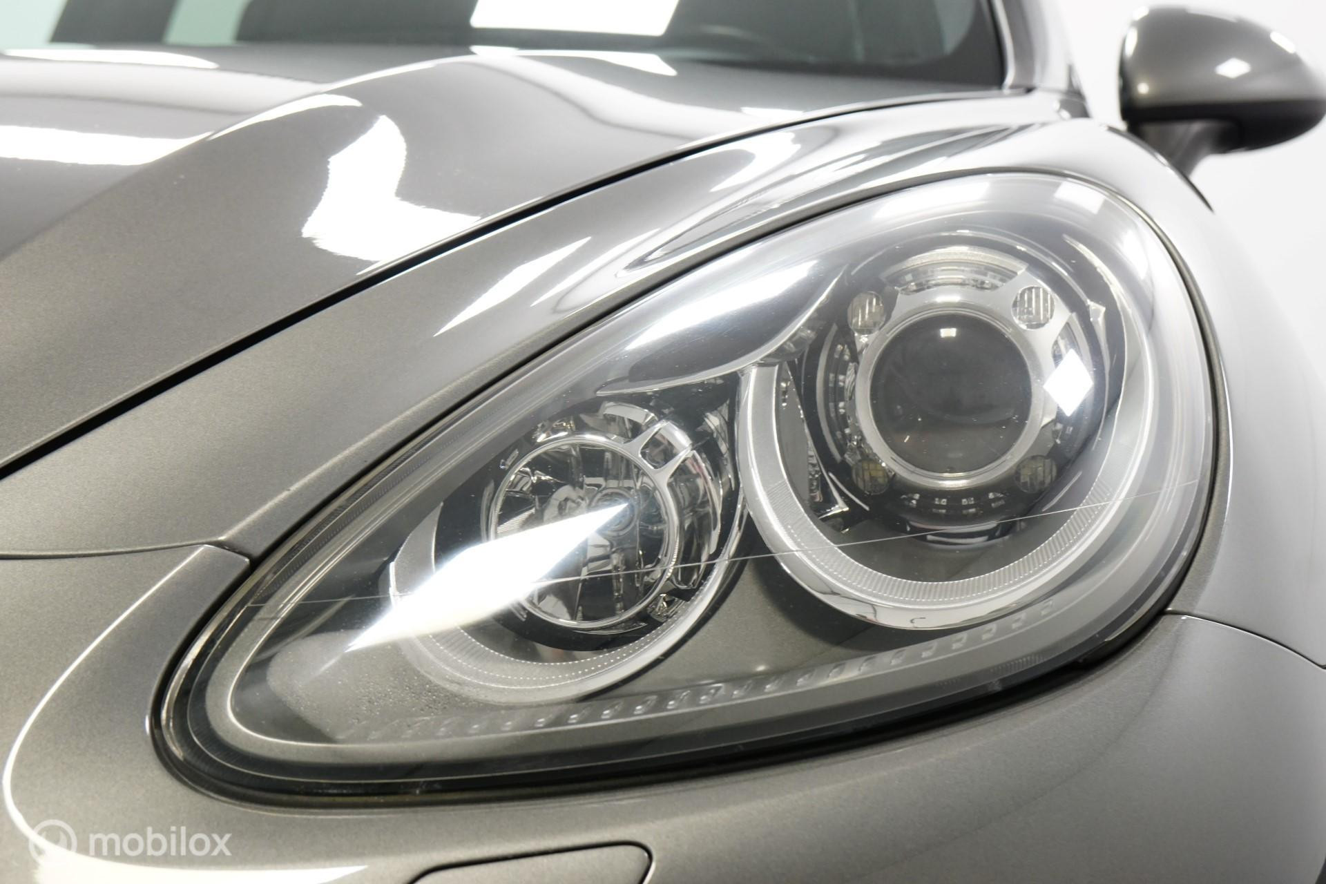 Foto van Porsche Cayenne Turbo