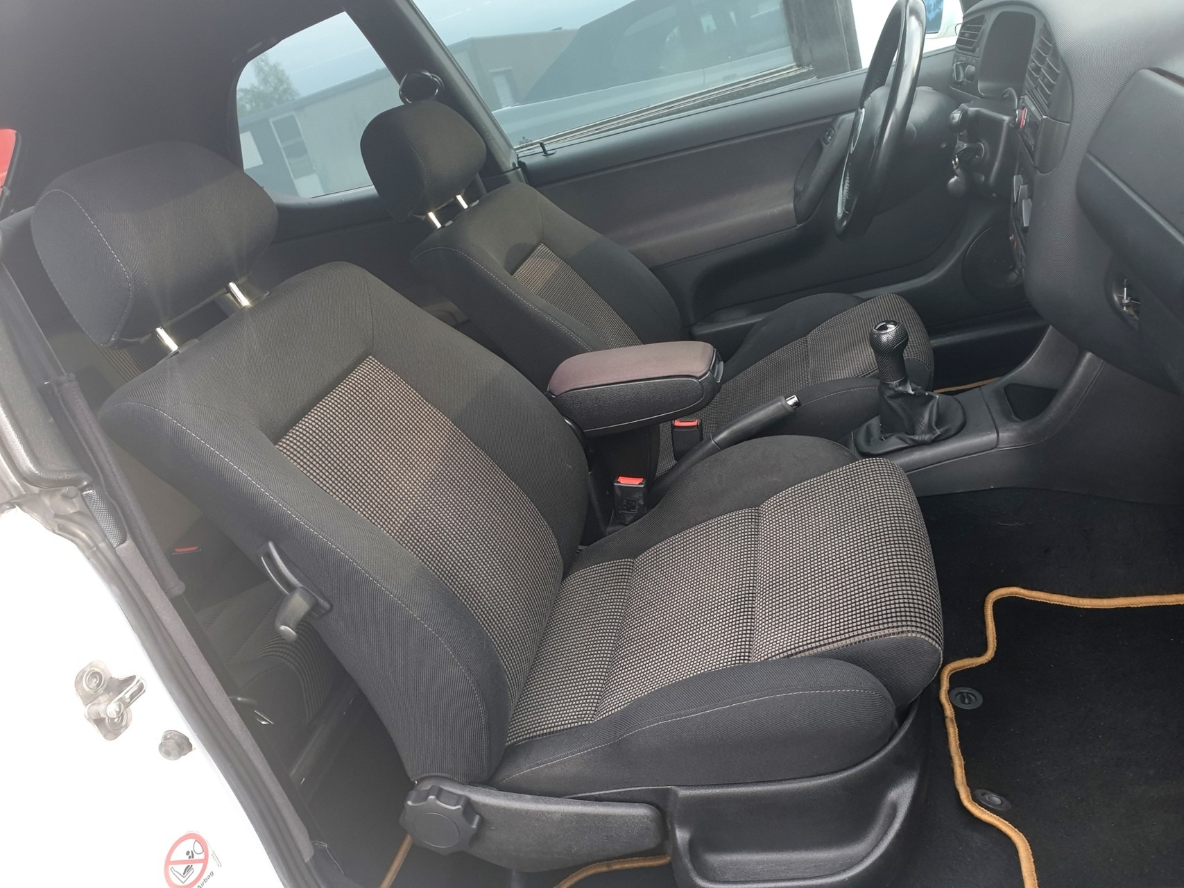Foto van Volkswagen Golf Cabrio