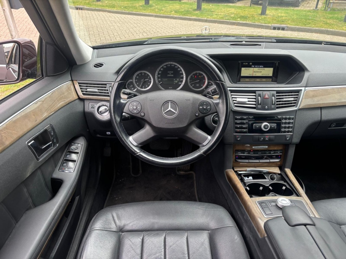 Foto van Mercedes-Benz E 350 CDI
