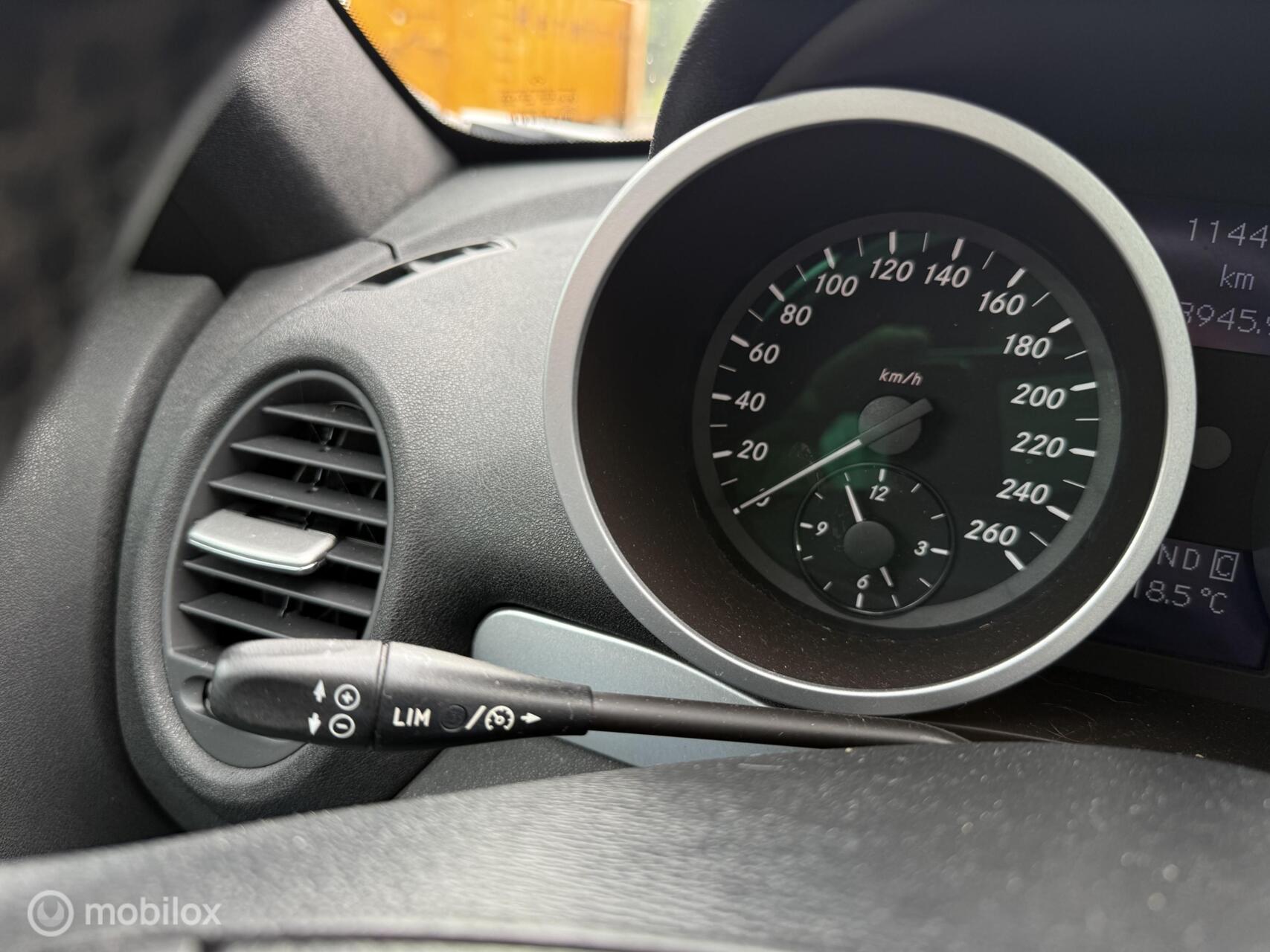 Foto van Mercedes-Benz SLK 200 Kompressor