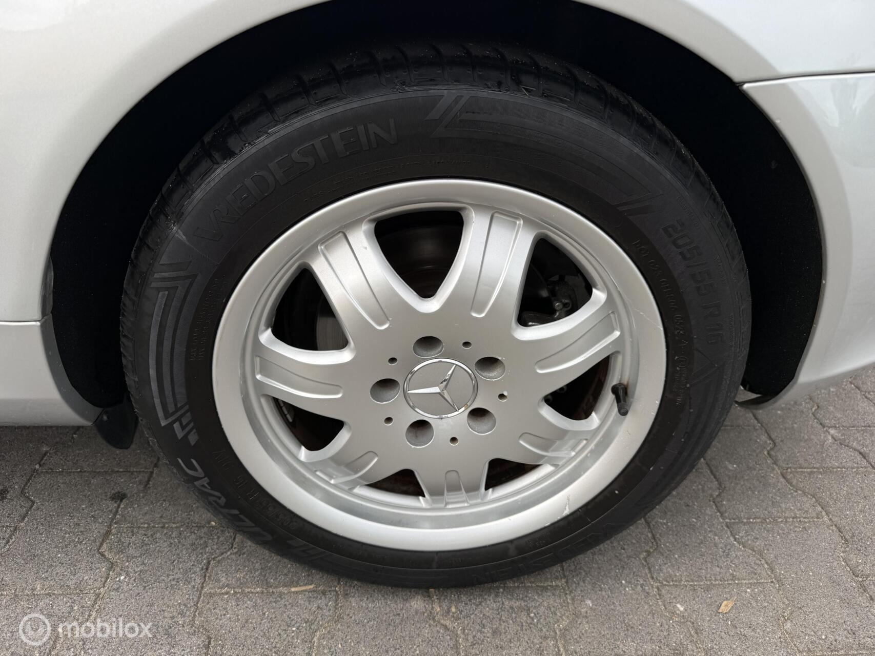 Foto van Mercedes-Benz SLK 200 Kompressor