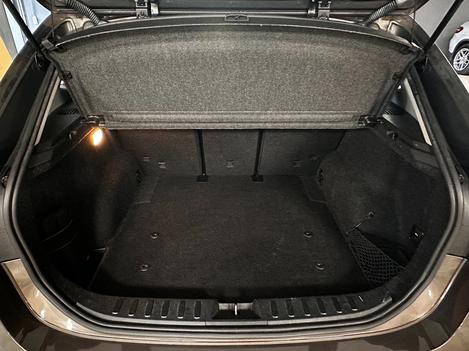 Foto van BMW X1 xDrive 28i