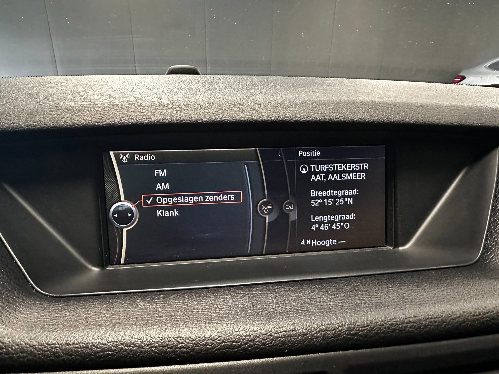 Foto van BMW X1 xDrive 28i