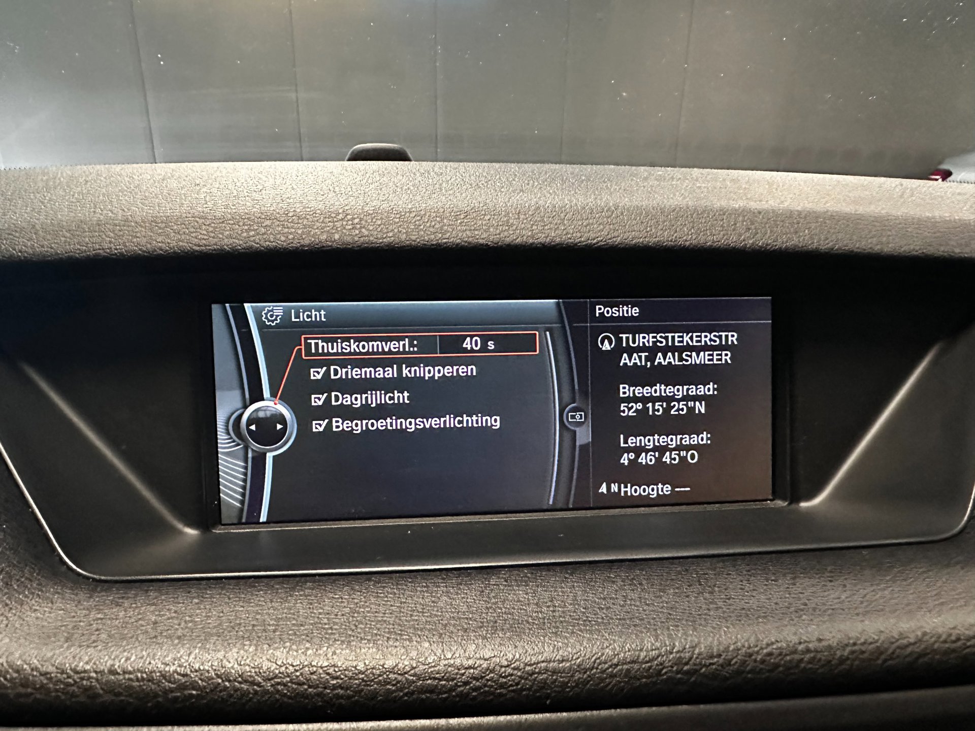 Foto van BMW X1 xDrive 28i