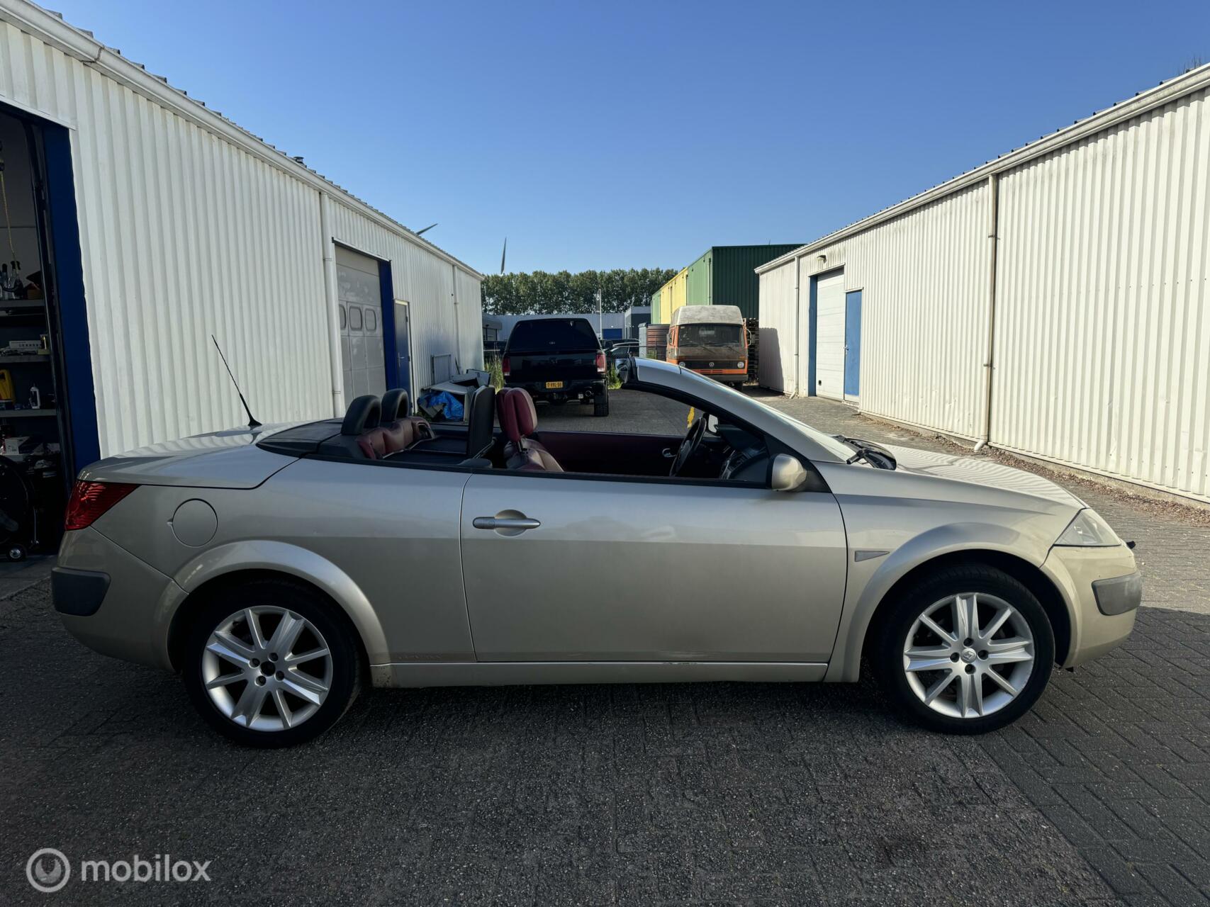 Foto van Renault Mégane Coupé-cabriolet