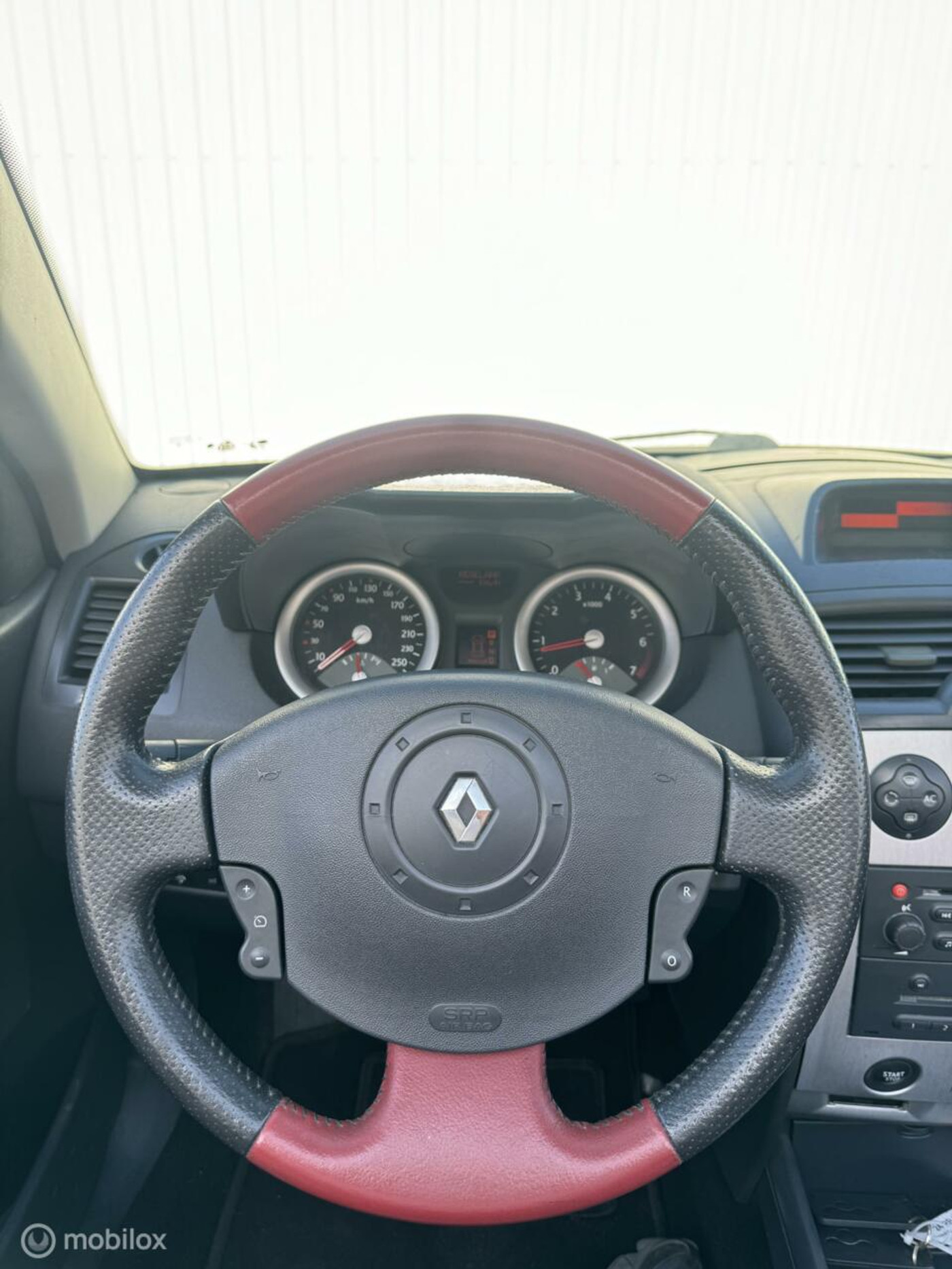 Foto van Renault Mégane Coupé-cabriolet