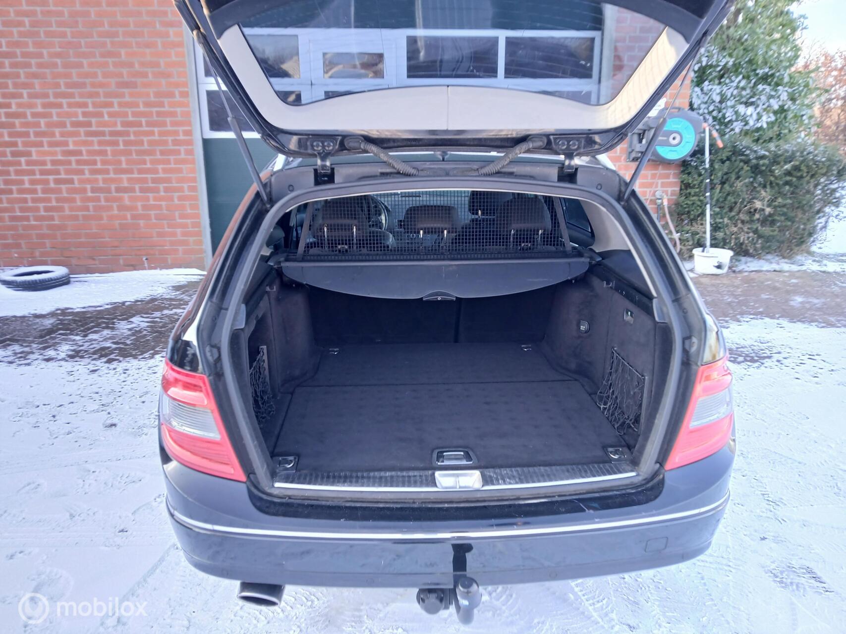Foto van Mercedes-Benz C 200 Kompressor
