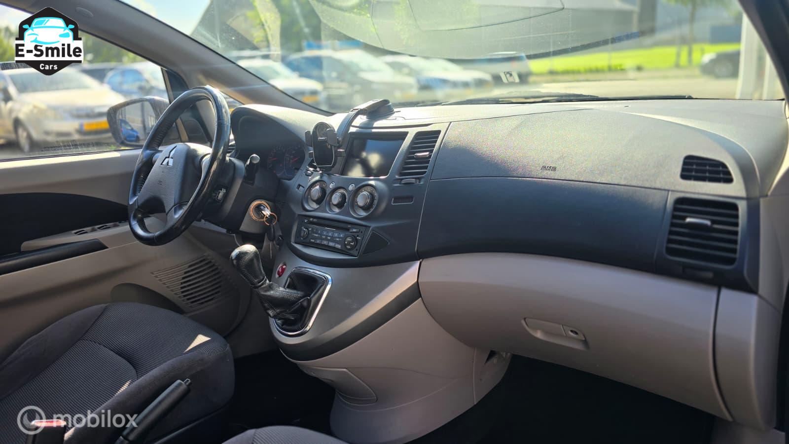 Foto van Mitsubishi Mitsubishi Grandis