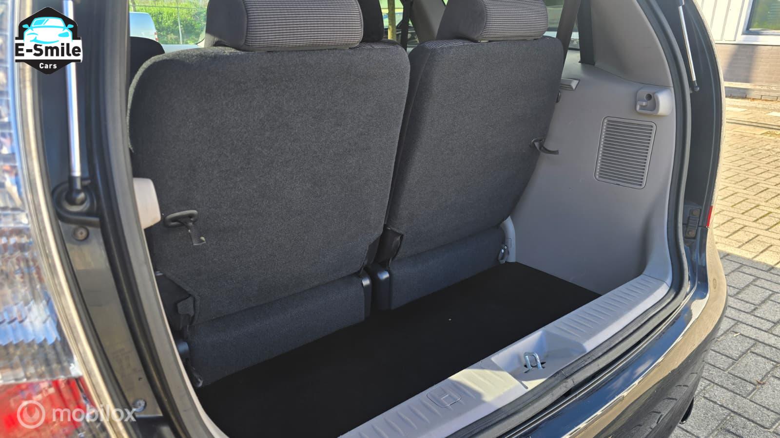 Foto van Mitsubishi Mitsubishi Grandis