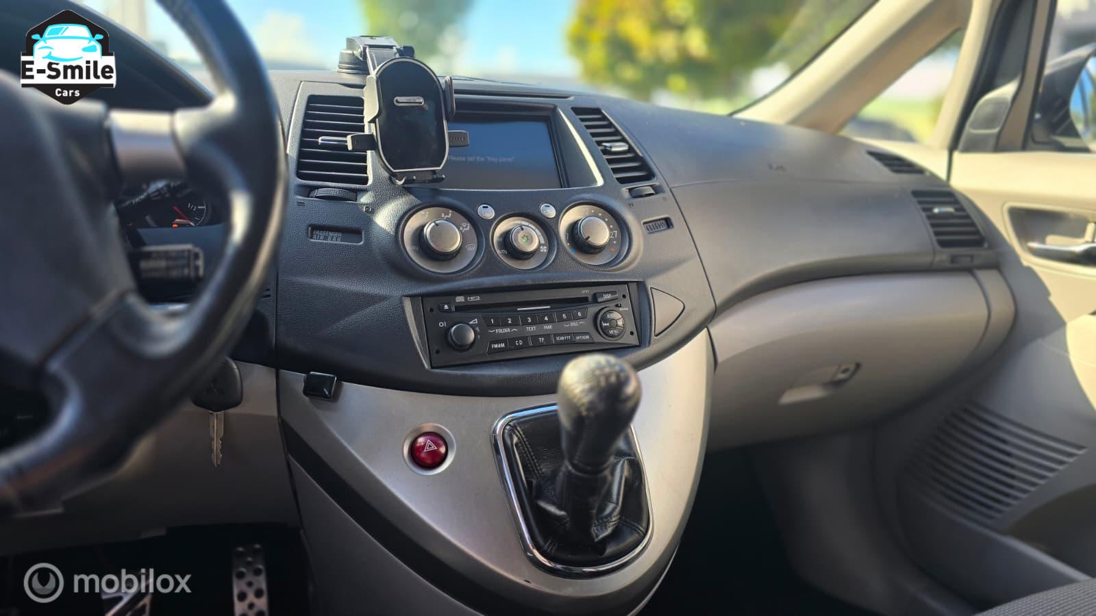Foto van Mitsubishi Mitsubishi Grandis