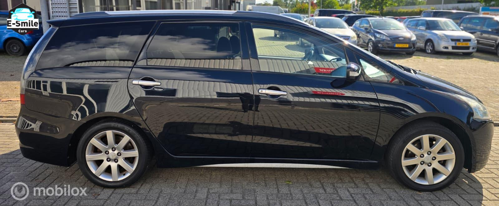 Foto van Mitsubishi Mitsubishi Grandis