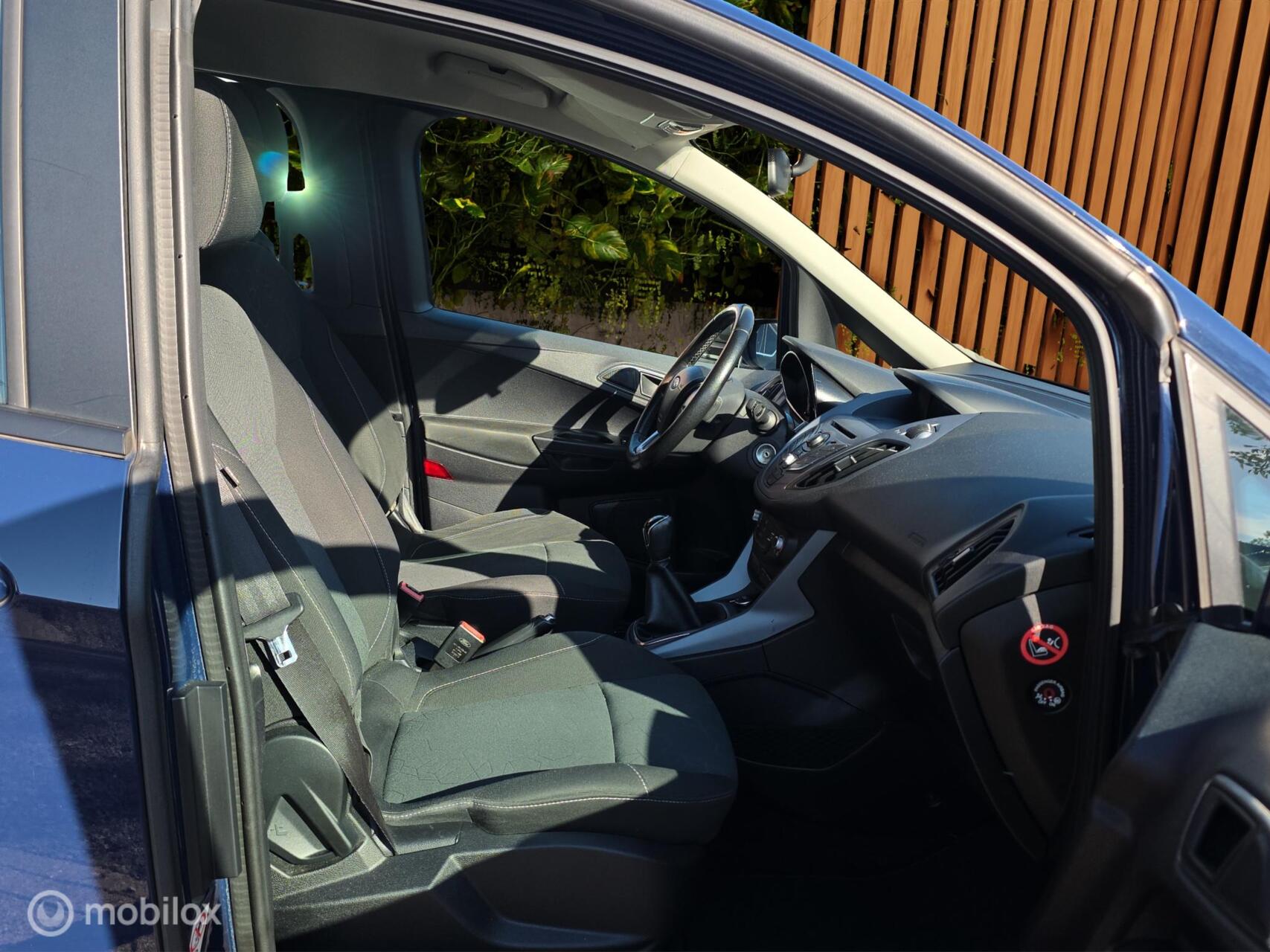 Foto van Ford B-max