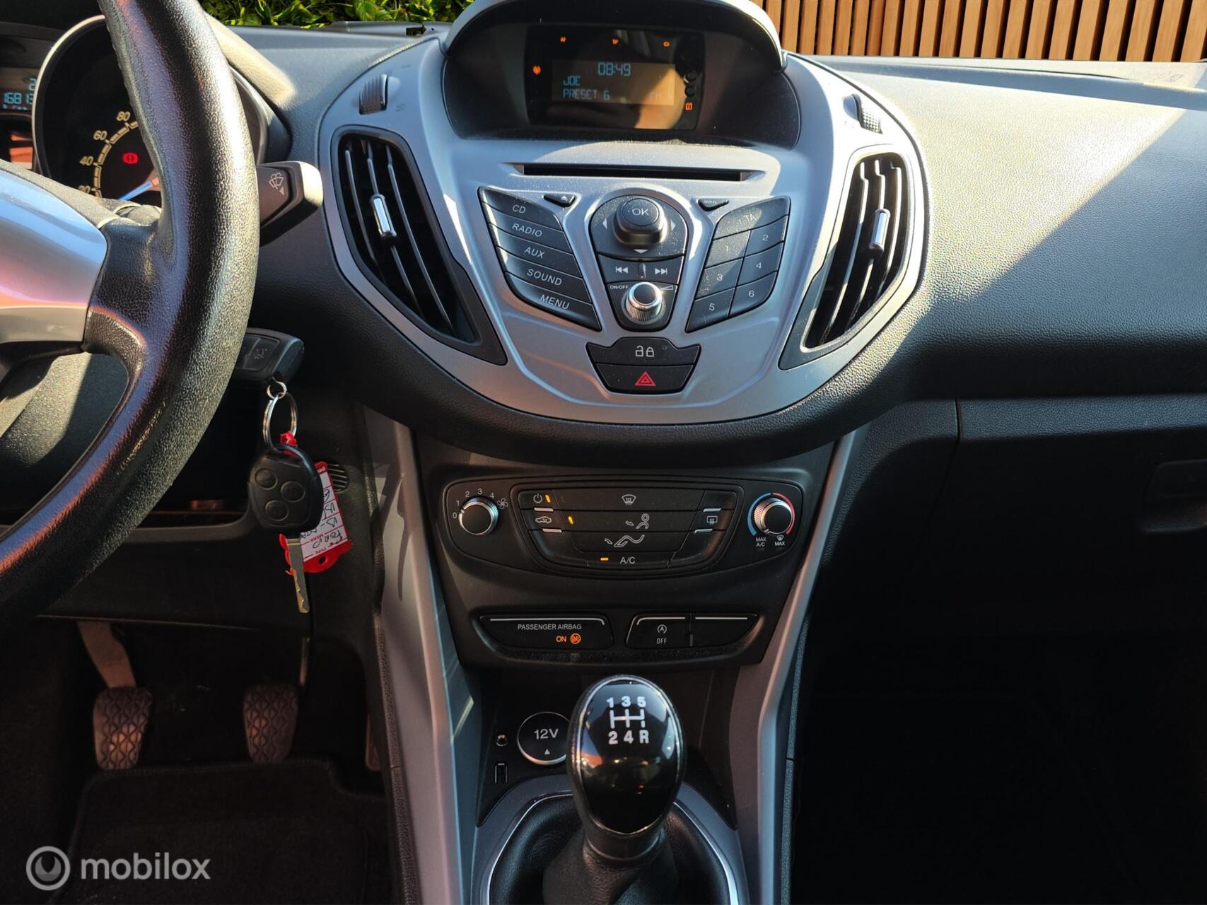 Foto van Ford B-max