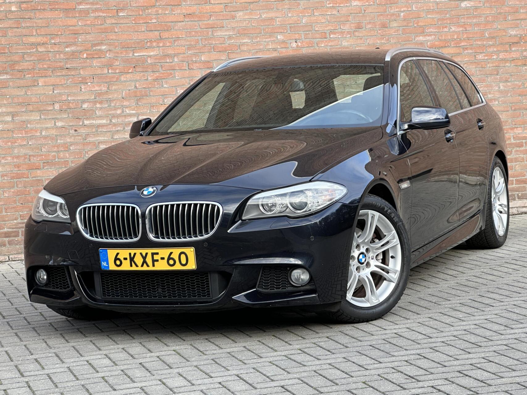 BMW 5-serie Touring 520I M-Sport - Digitaal Dashboard - Navi - Trekhaak 2013 - voorkant