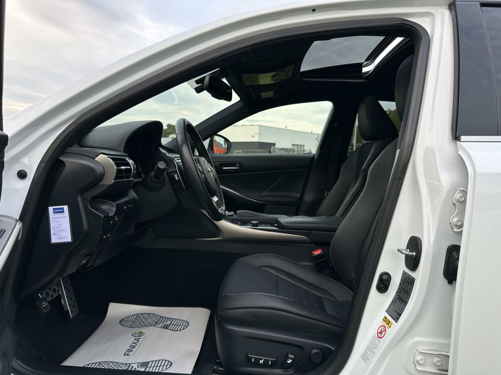 Foto van Lexus Is