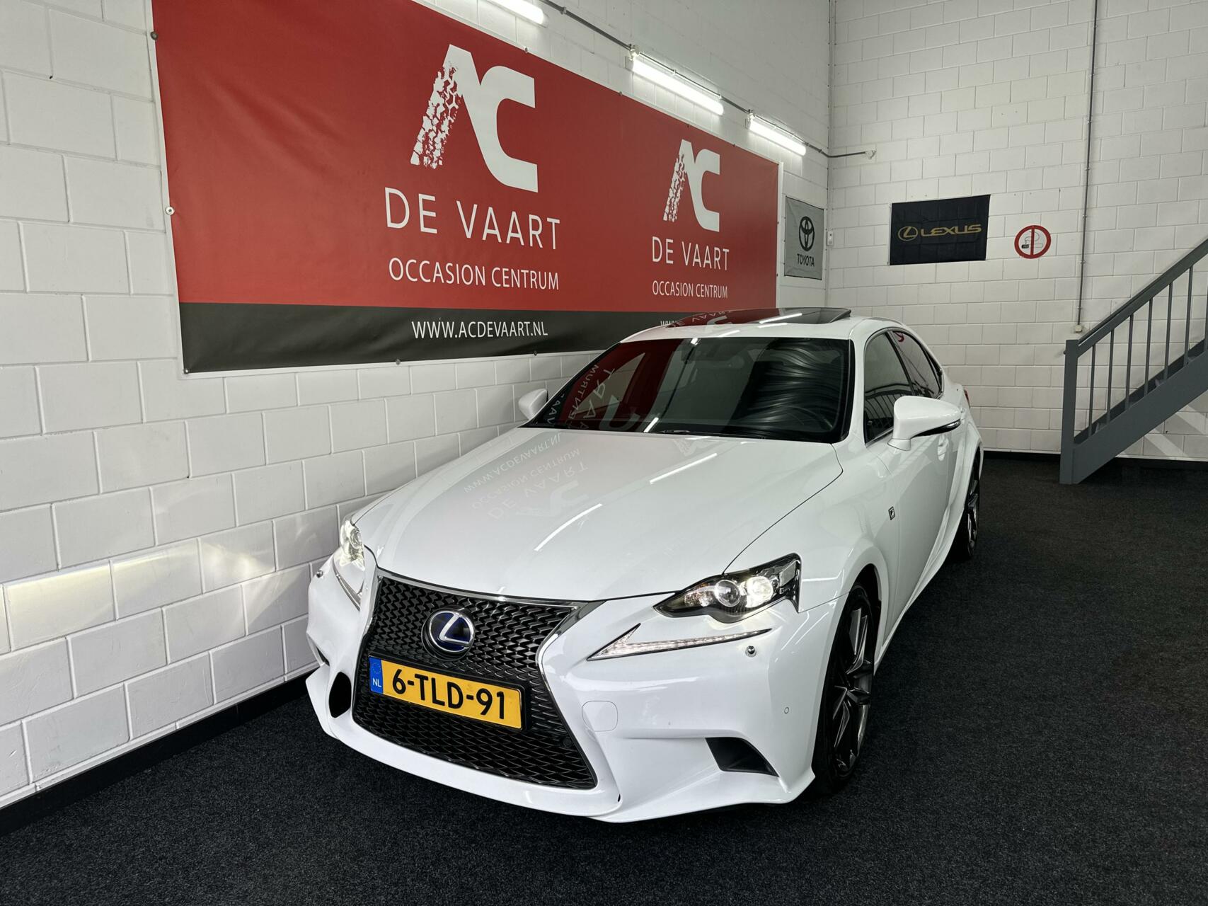 Foto van Lexus Is