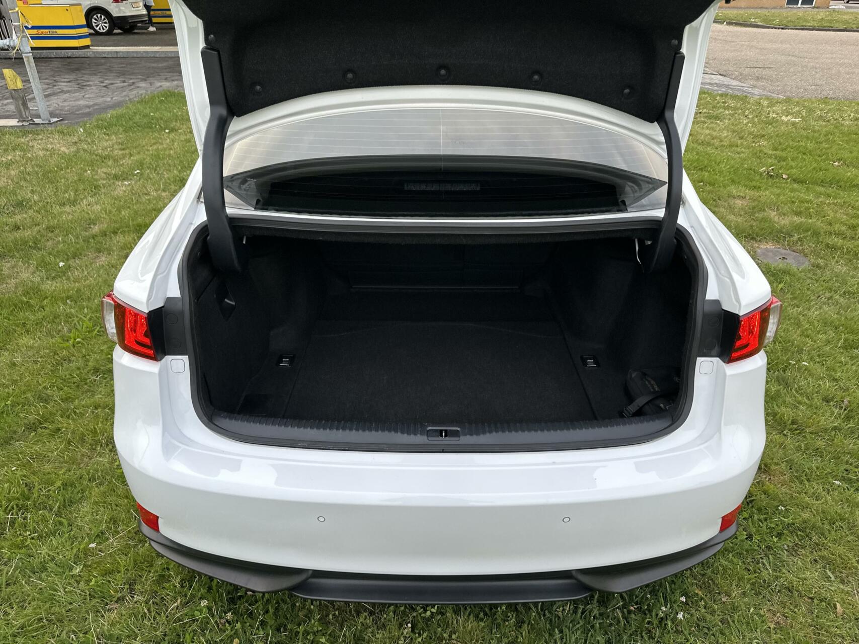 Foto van Lexus Is