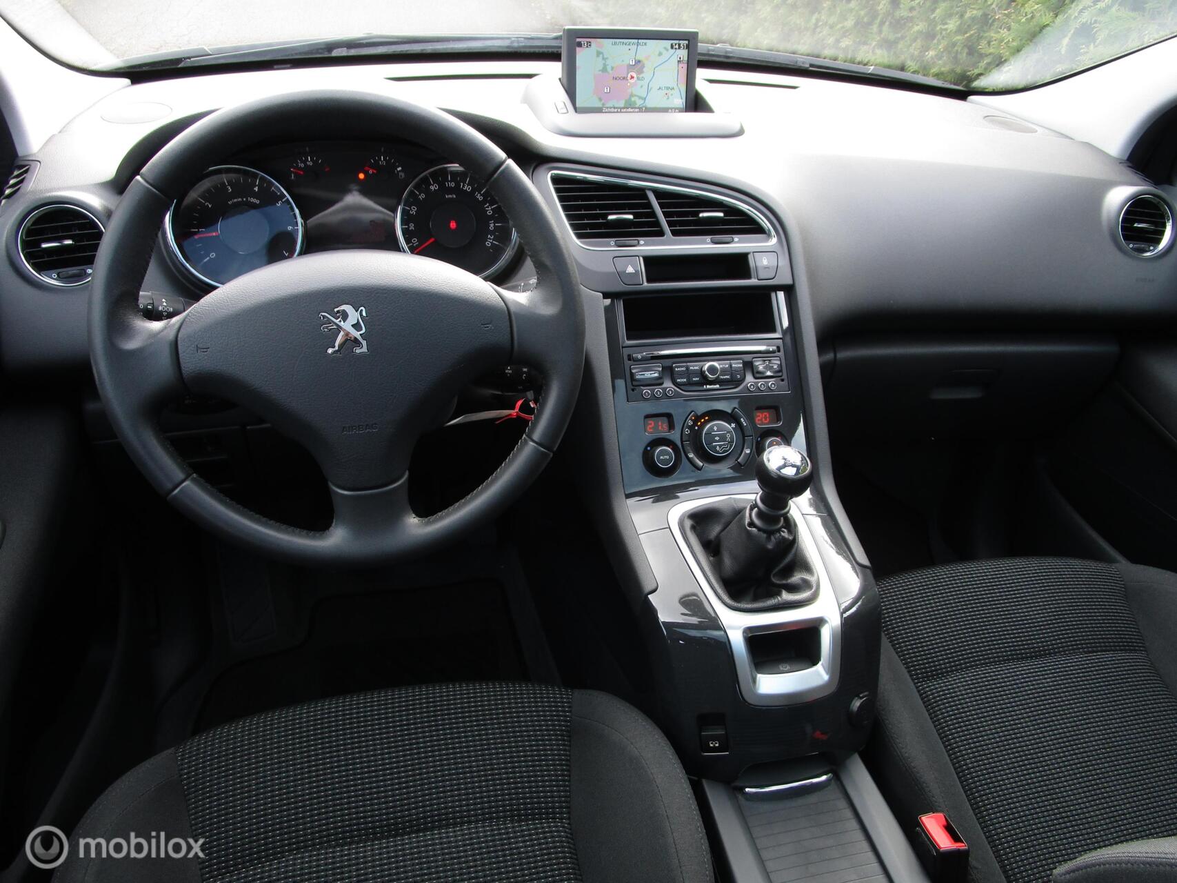 Foto van Peugeot 5008