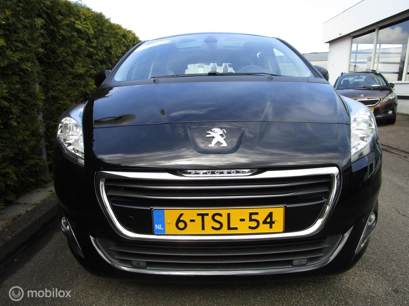 Foto van Peugeot 5008