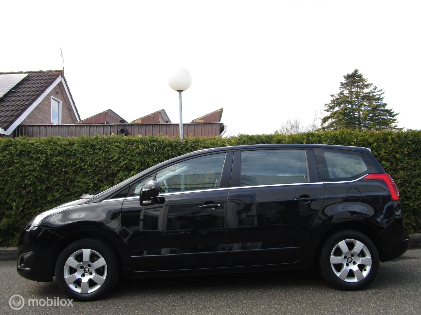 Foto van Peugeot 5008