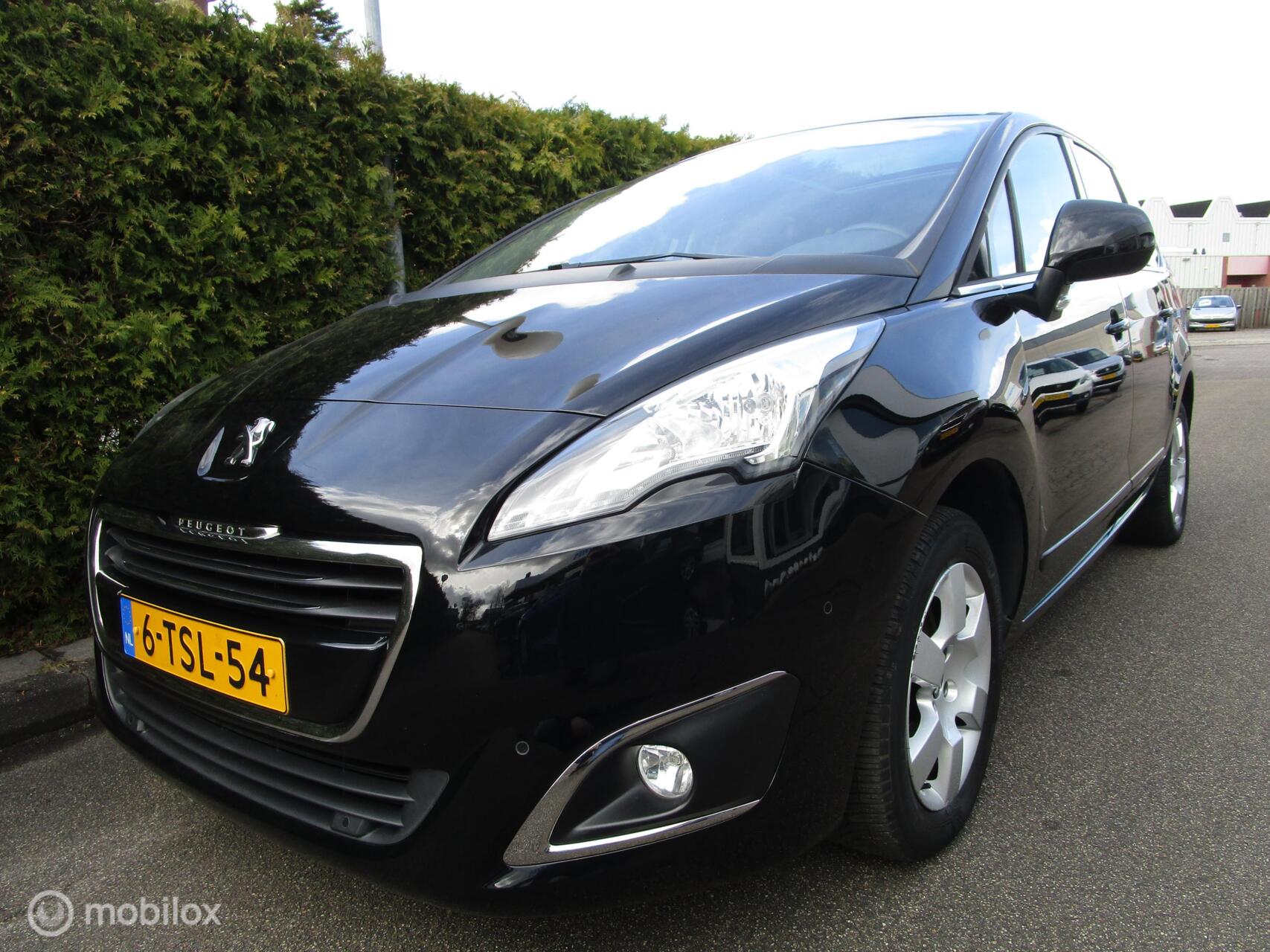 Foto van Peugeot 5008