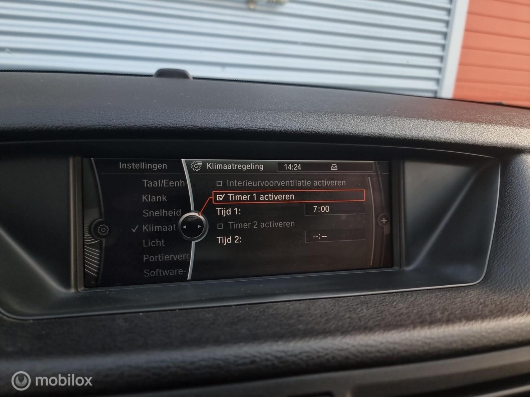 Foto van BMW X1 xDrive 28i