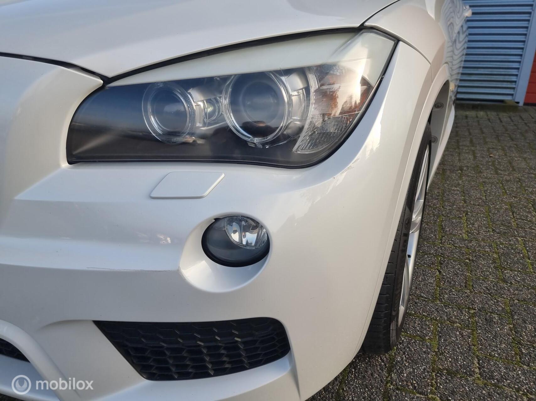 Foto van BMW X1 xDrive 28i