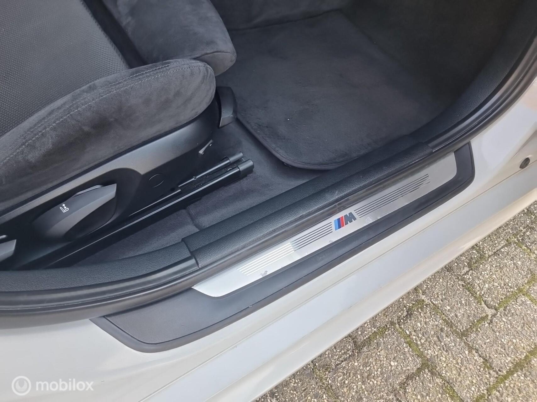 Foto van BMW X1 xDrive 28i