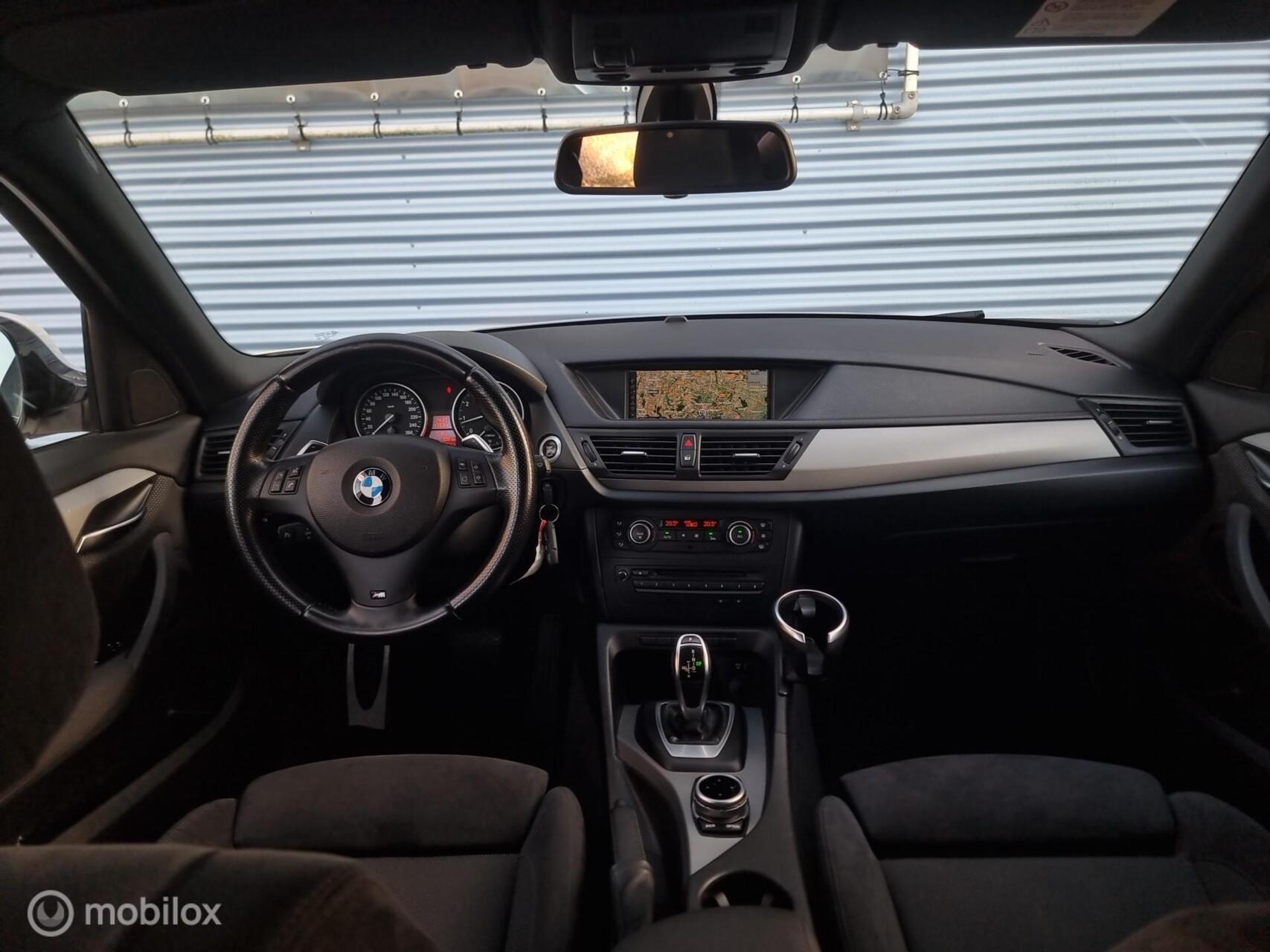 Foto van BMW X1 xDrive 28i